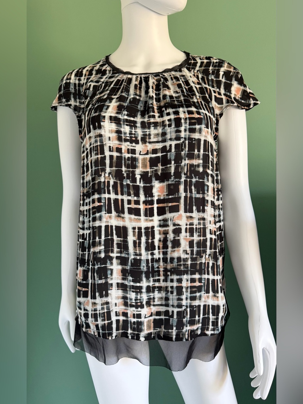 Simply Vera Vera Wang Black/White/Tan Abstract Grid Print Chiffon Blouse